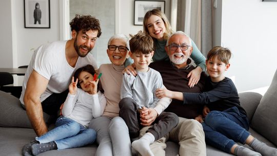 Miliardy złotych długu. Seniorzy zadłużają się, żeby pomóc bliskim Miliardy złotych długu. Seniorzy zadłużają się, żeby pomóc bliskim