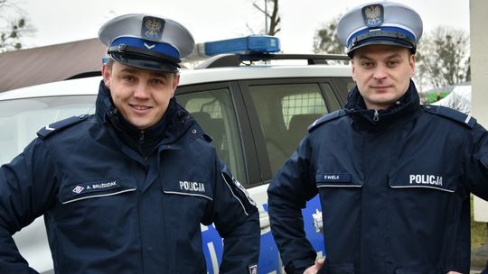 Szybka reakcja policjantów drogówki ocaliła życie 16-latki Szybka reakcja policjantów drogówki ocaliła życie 16-latki