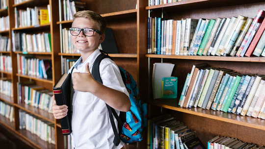 Zakup okularów dla 12-latka – jakie modele są najchętniej wybierane?