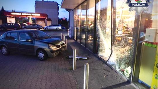 Zdecydowana reakcja osób postronnych i policjantów przywróciła funkcje życiowe mężczyzny